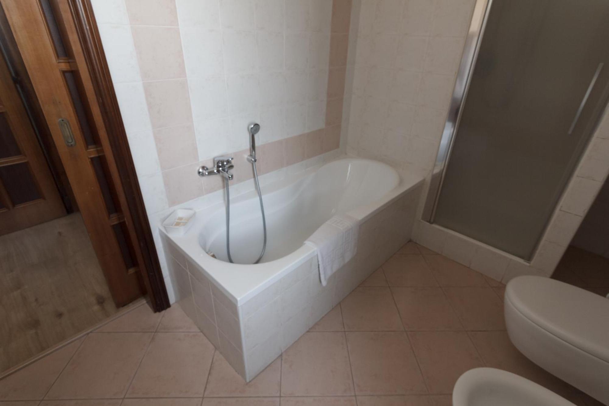 Villa Lina Bed&Breakfast Taranto Exterior photo
